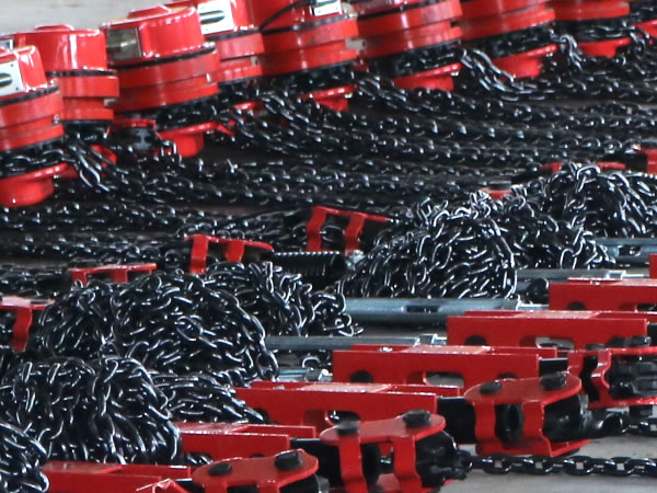 爬架電動(dòng)葫蘆倉(cāng)儲(chǔ)一角